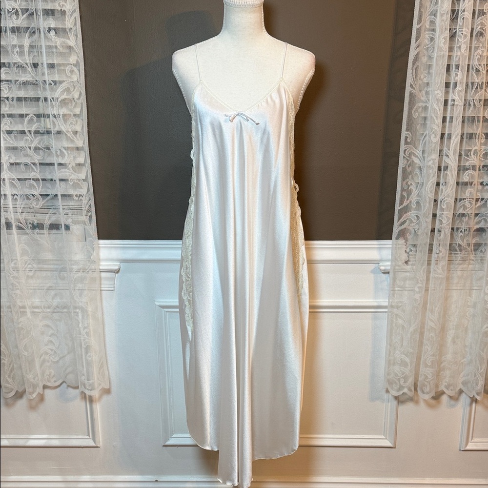 Vintage Blanche Satin Lace Slip Dress Bridal‎ USA Made M